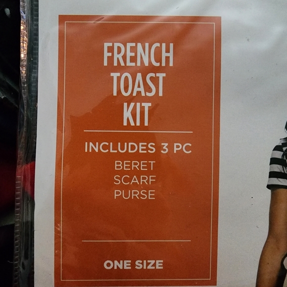 suit yourself Accessories Nwt Suit Yourself French Toast Kit